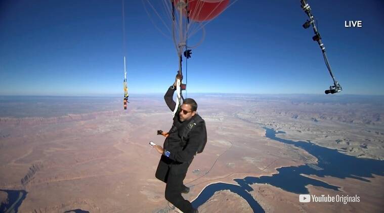 David Blaine vuela sobre el desierto de la Arizona en globos - Ahora US